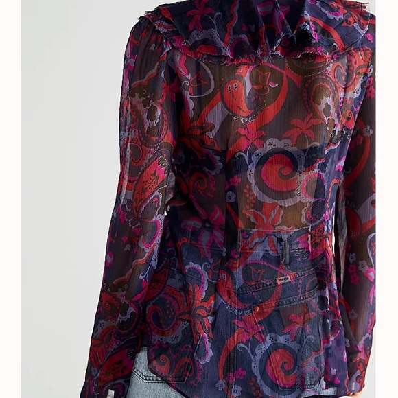 BNWOT Free People the groove printed top, chiffon like button up - Picture 2 of 10